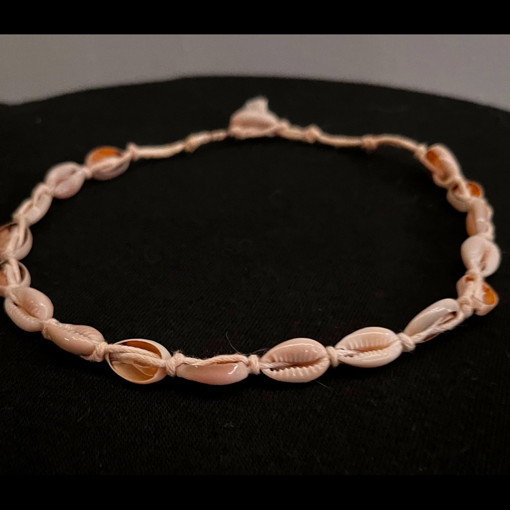 Puka She’ll Necklace